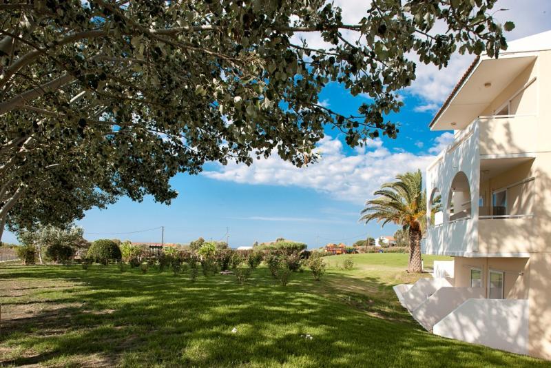 Argile Resort Mantzavináta Exterior foto